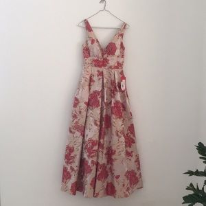 Carmen Marc Valvo Gown NWT